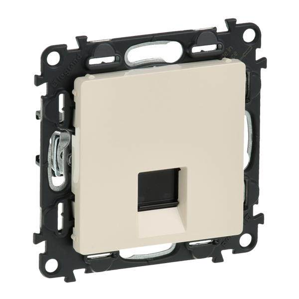 Legrand  Valena  LIFE  Слоновая Кость Розетка компьютерная 1-местная RJ45 категория 5е UTP скрытая установка IP20 / 753540