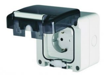 DKC  Quadro  Розетка настенная IP66 со вставленной вилкой DIS1376407
