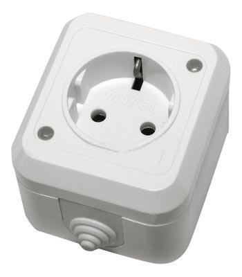 Makel  Менекше  Белый Розетка с заземляющими контактами IP44 открытая установка 18308